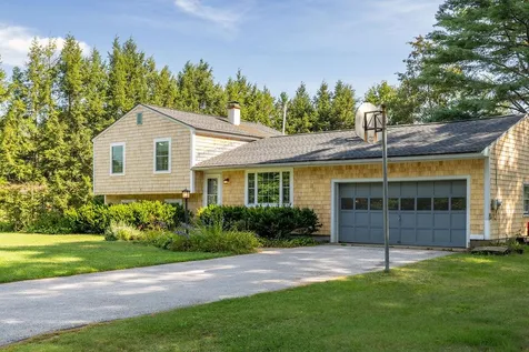303 Pinewood Drive Hopkinton NH 03229