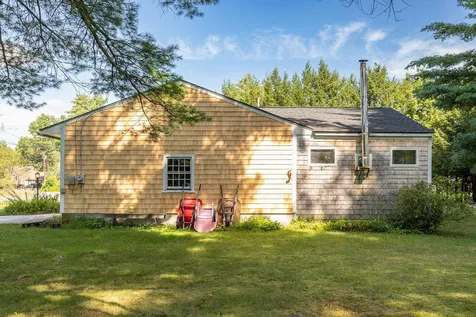 303 Pinewood Drive Hopkinton NH 03229