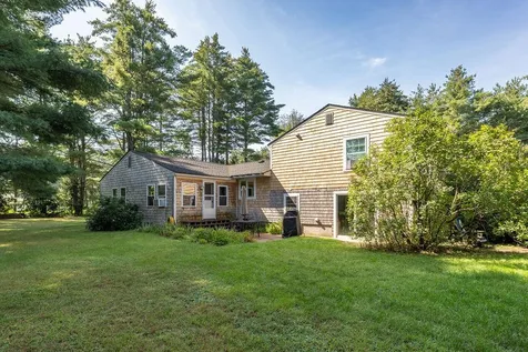 303 Pinewood Drive Hopkinton NH 03229