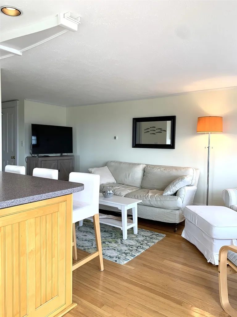 42 Washington Road Rye NH 03870