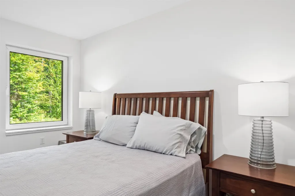 36 Cove Road Canaan NH 03741