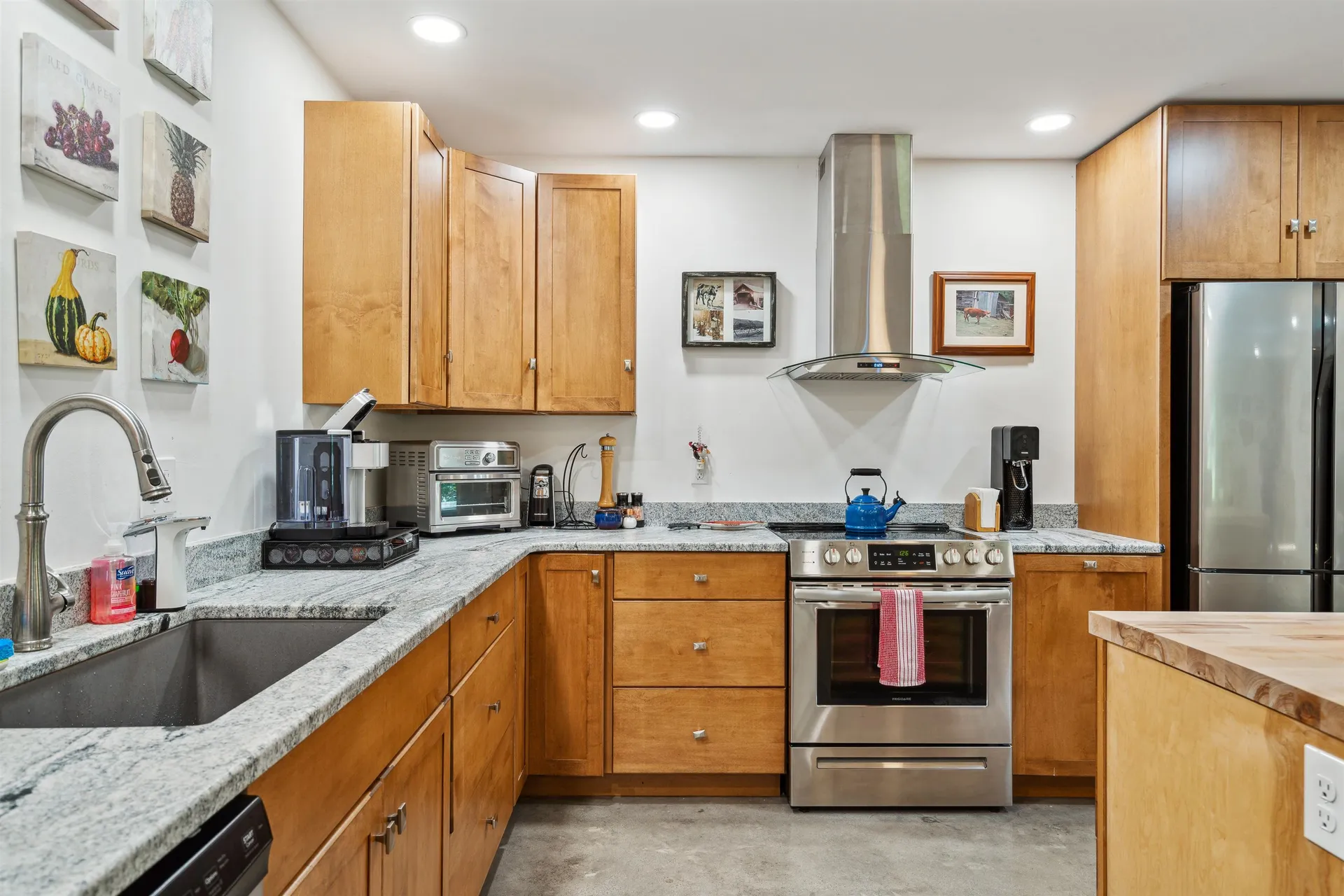 36 Cove Road Canaan NH 03741