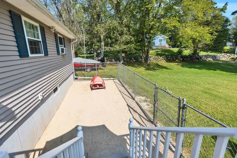 2 Miltimore Road Derry NH 03038
