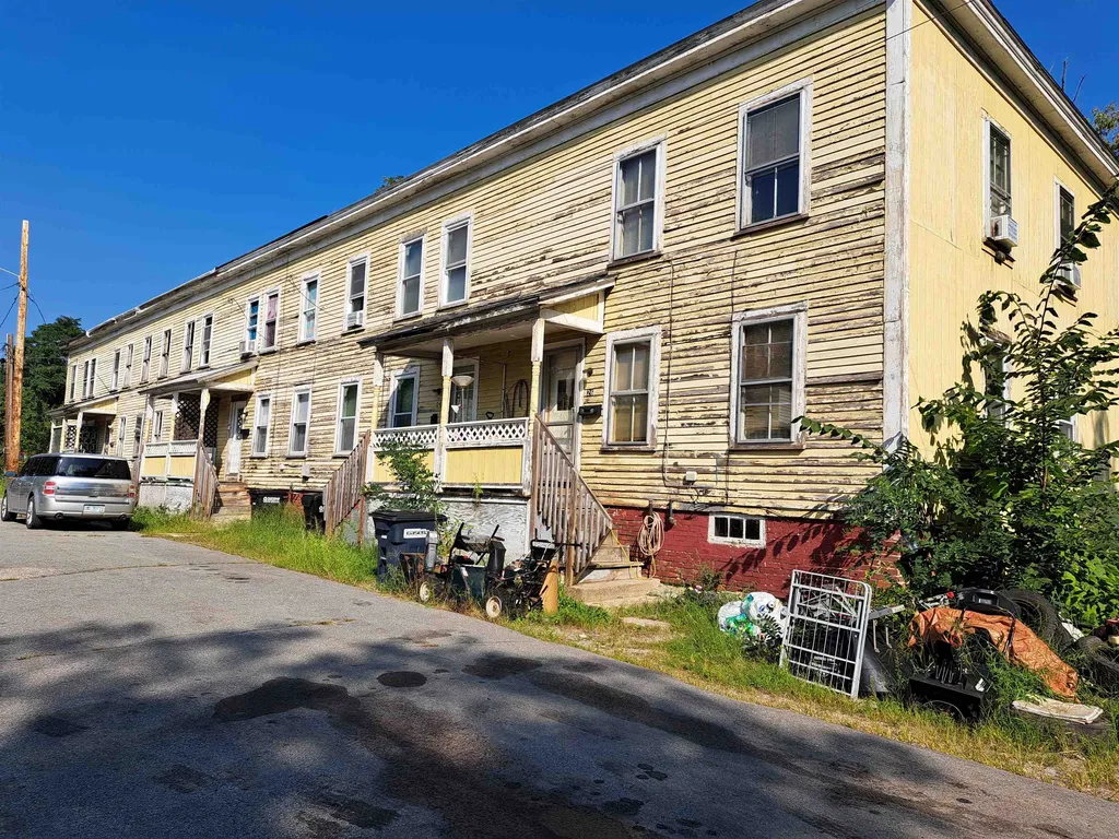 16-26 Fact0ry Street Claremont NH 03743
