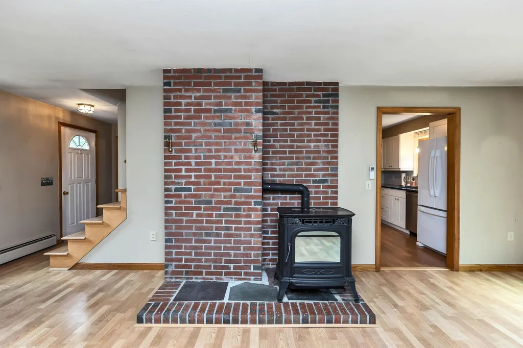 303 Dale Street Wilton NH 03086