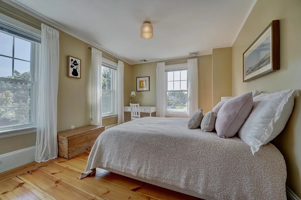 105 Middle Road Portsmouth NH 03801