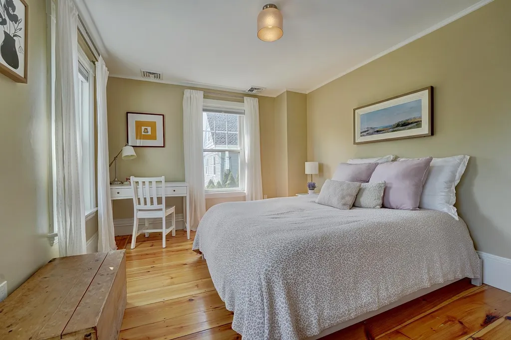 105 Middle Road Portsmouth NH 03801