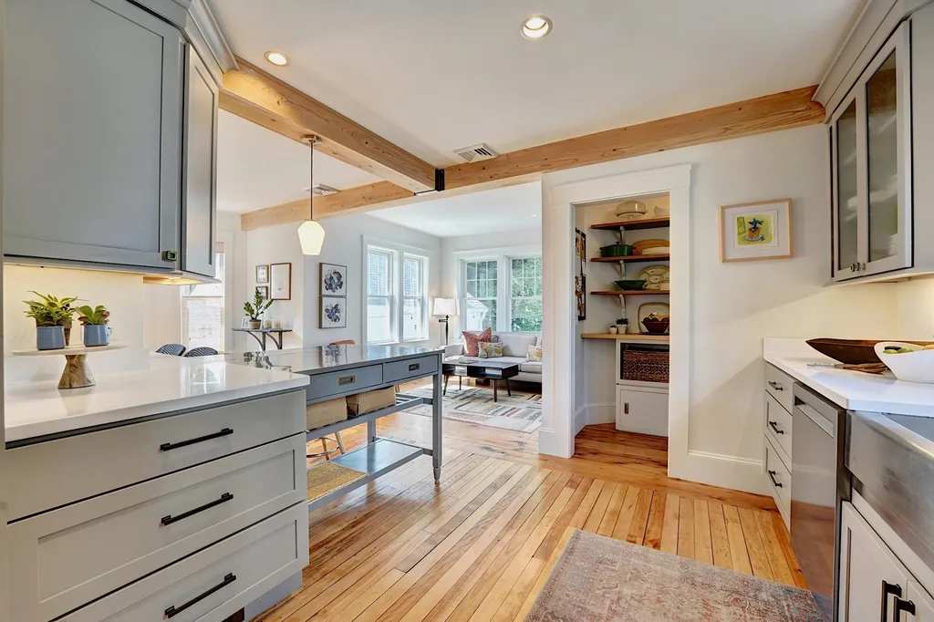 105 Middle Road Portsmouth NH 03801