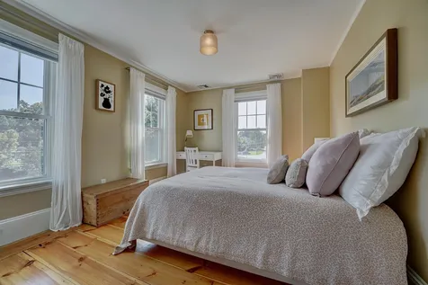 105 Middle Road Portsmouth NH 03801