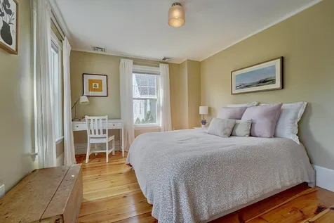 105 Middle Road Portsmouth NH 03801