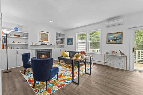 6 Larch Road South Burlington VT 05403