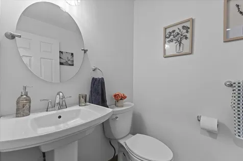 6 Larch Road South Burlington VT 05403