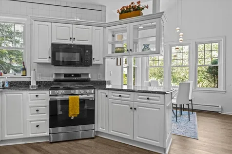 6 Larch Road South Burlington VT 05403