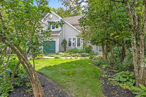 6 Larch Road South Burlington VT 05403