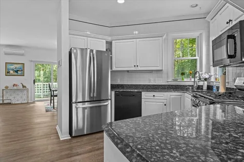 6 Larch Road South Burlington VT 05403