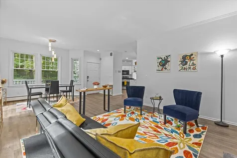 6 Larch Road South Burlington VT 05403