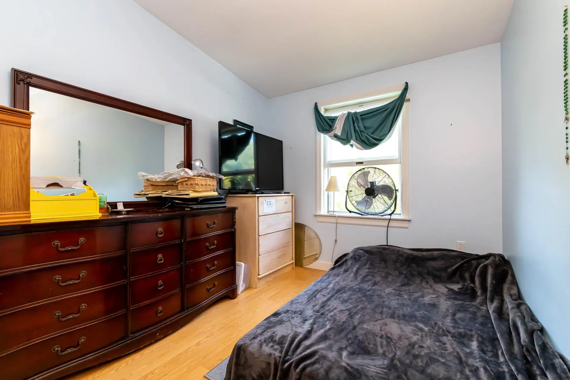 9 Gardner Circle Londonderry NH 03053