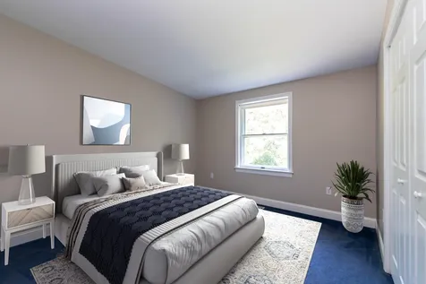 9 Gardner Circle Londonderry NH 03053