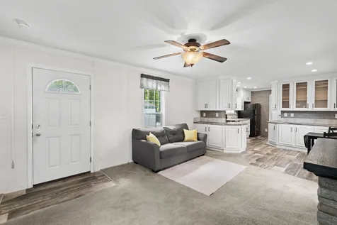 331 Sherwood Glen Somersworth NH 03878