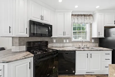 331 Sherwood Glen Somersworth NH 03878