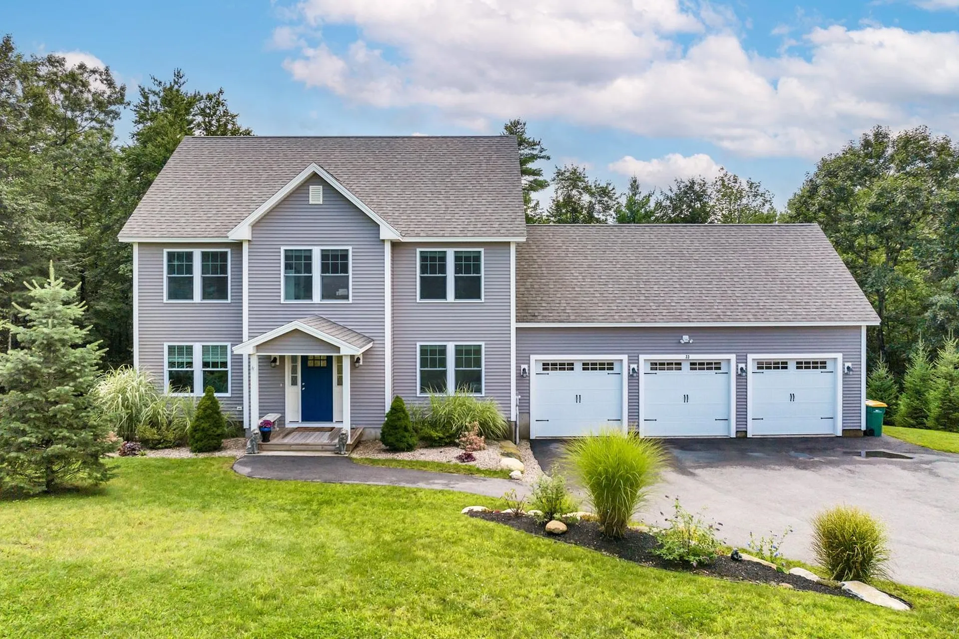 33 Whitman Drive Rochester NH 03839