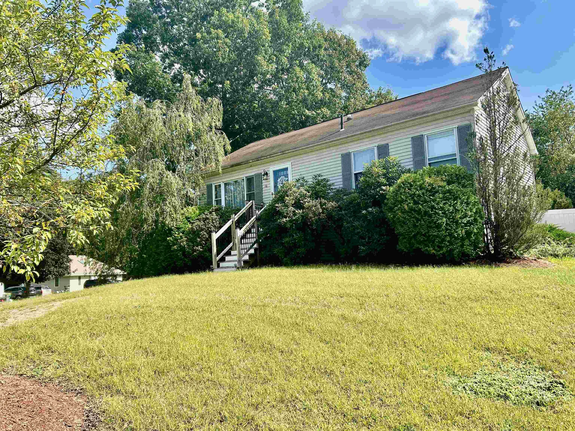 10 Stillwater Circle Rochester NH 03839