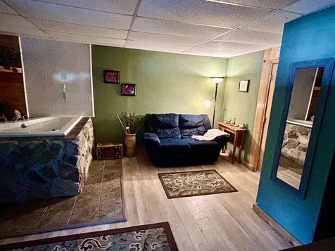 10 Stillwater Circle Rochester NH 03839
