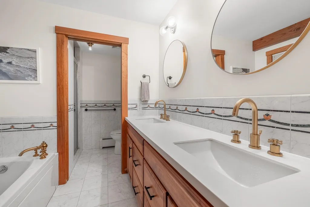 276 Wilcox Hollow Road Sandgate VT 05250