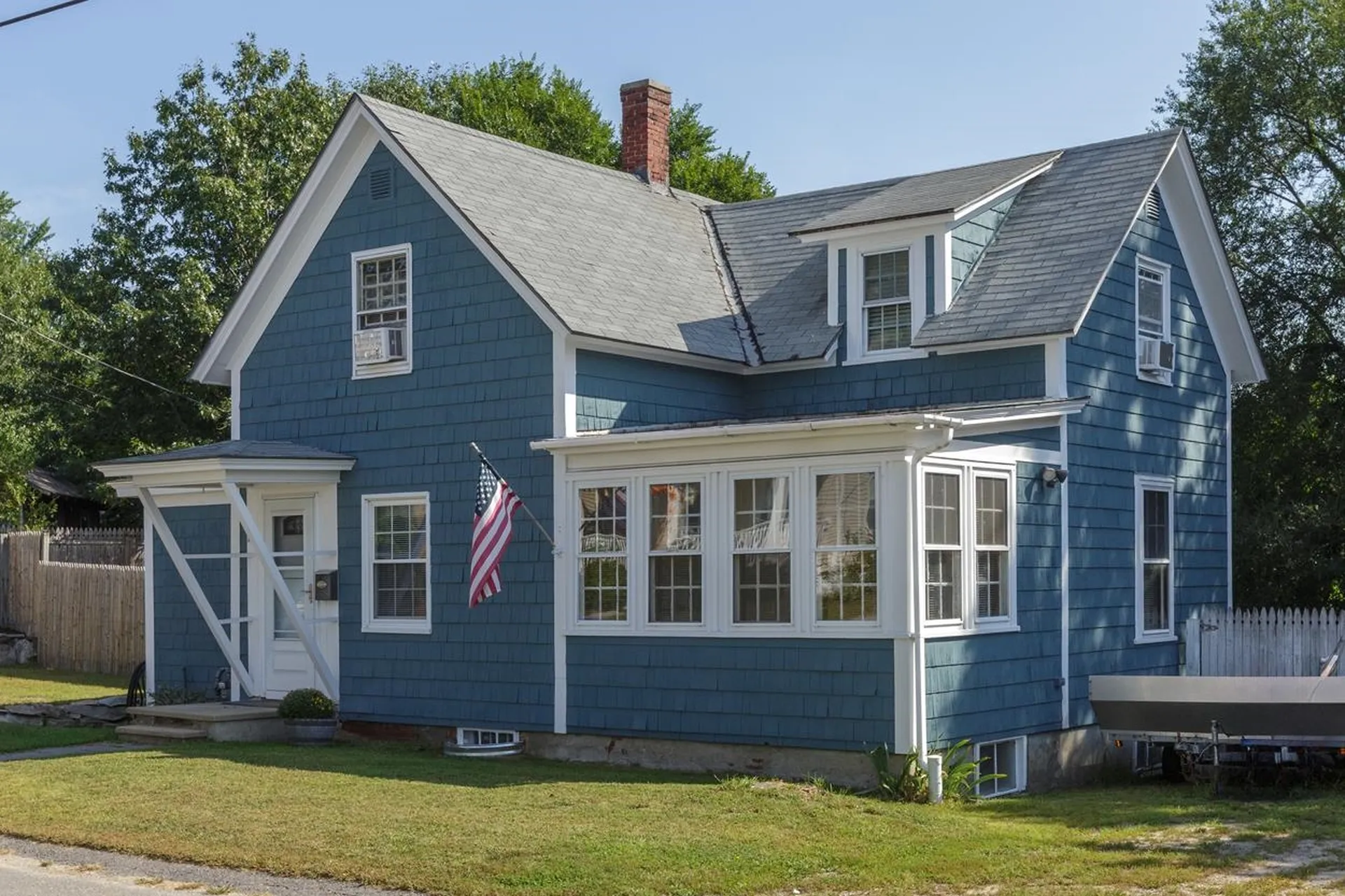 147 Bismark Street Manchester NH 03102