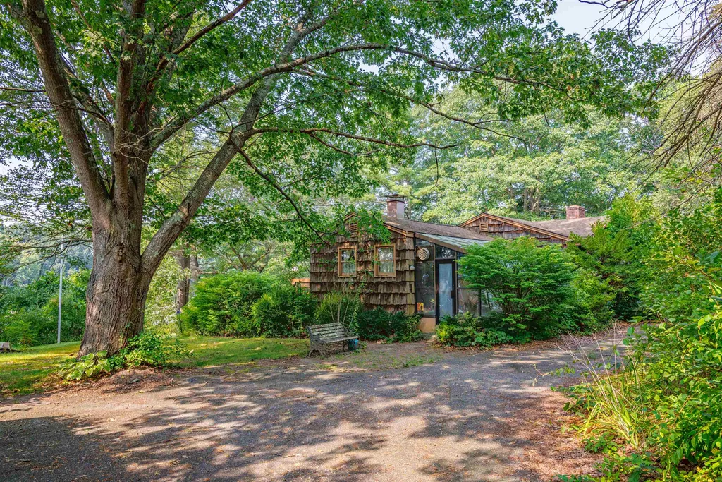 21 Spur Road Dover NH 03820