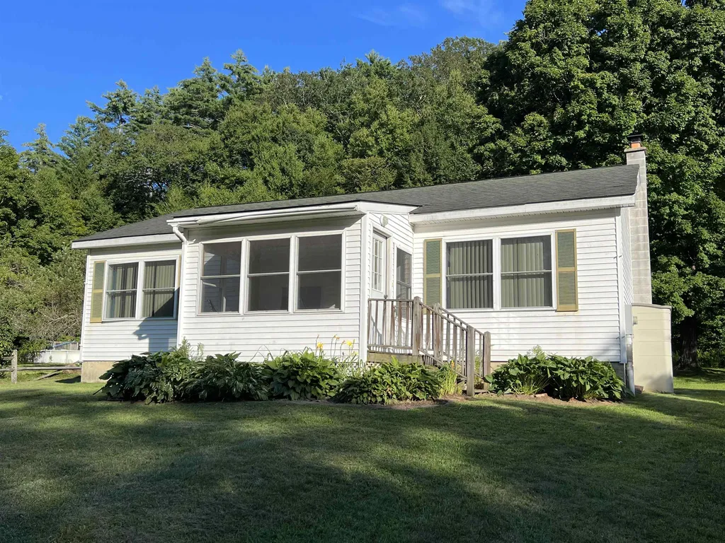 77 N River Road Walpole NH 03608