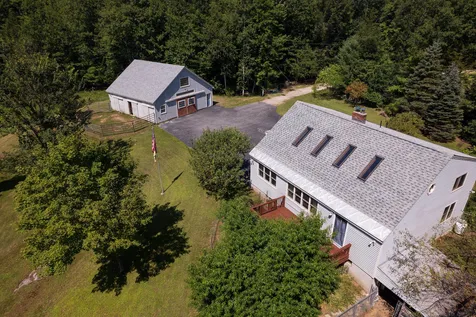 40 Cotton Road Deerfield NH 03037