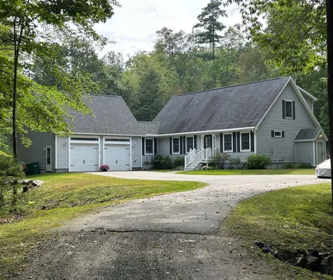 4 Amanda Street Rochester NH 03867