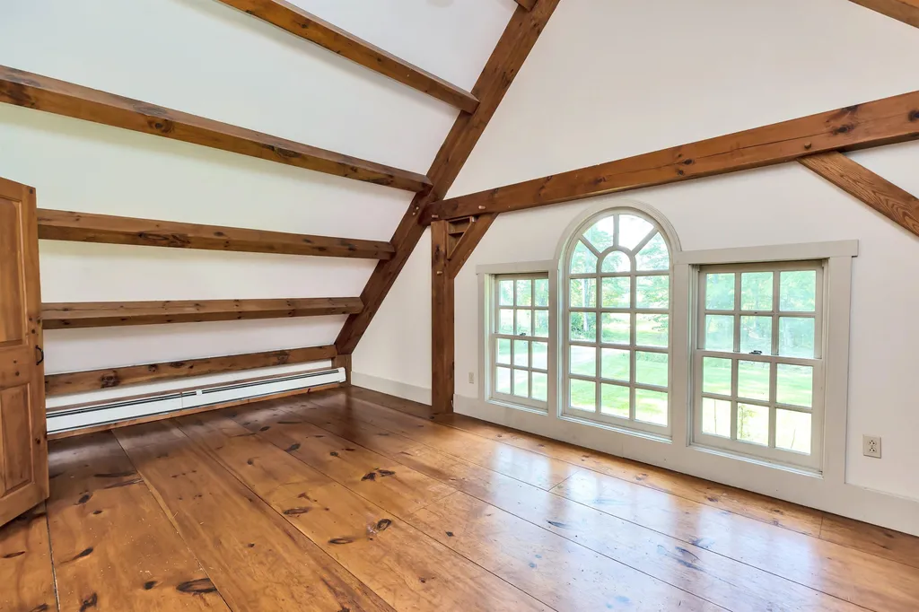 91 Dooe Road Dublin NH 03444