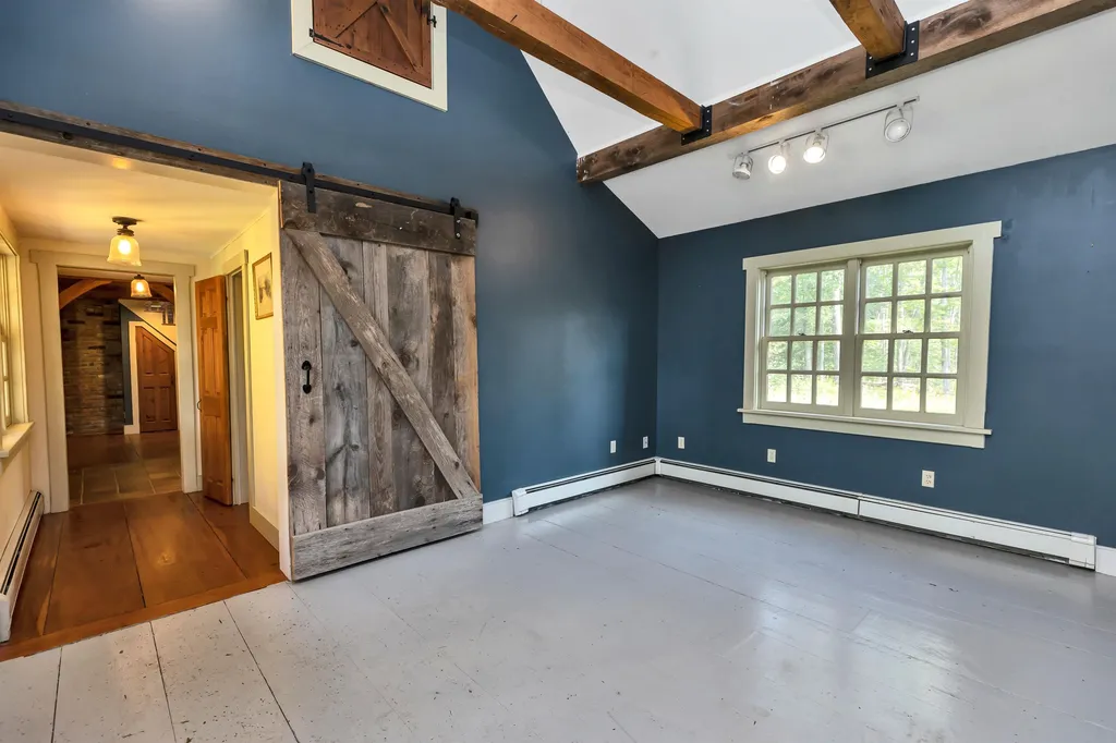 91 Dooe Road Dublin NH 03444