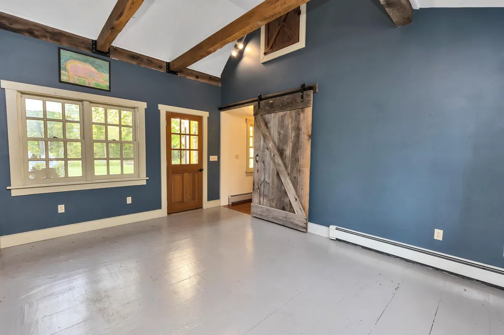 91 Dooe Road Dublin NH 03444