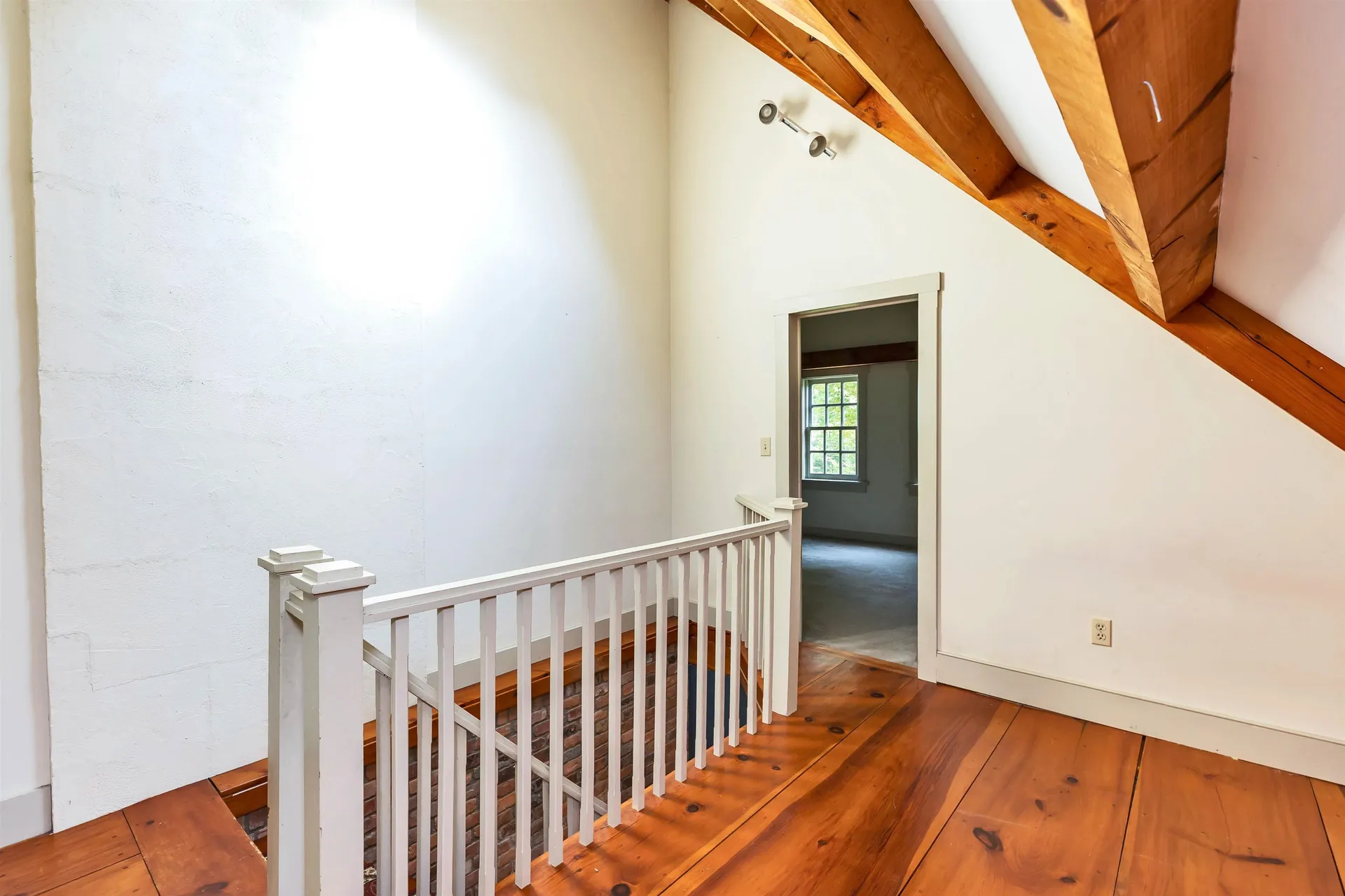 91 Dooe Road Dublin NH 03444