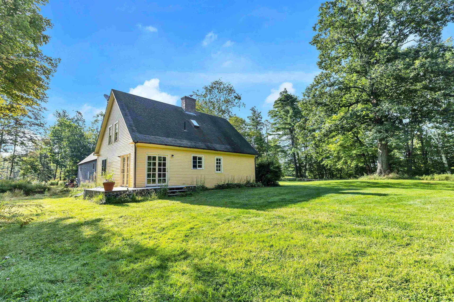 91 Dooe Road Dublin NH 03444