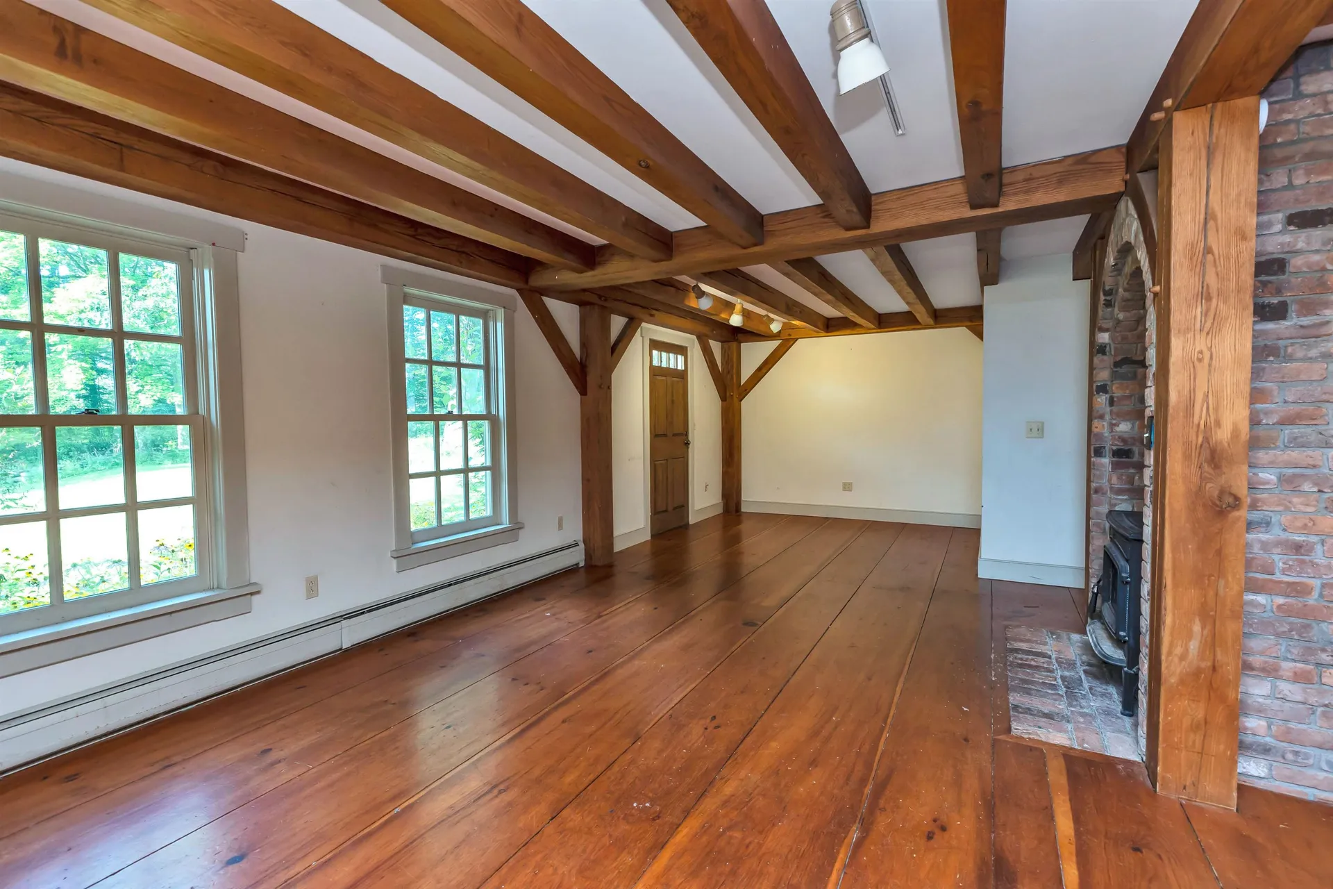91 Dooe Road Dublin NH 03444