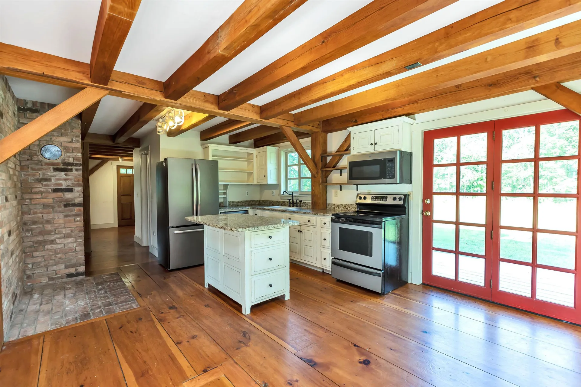 91 Dooe Road Dublin NH 03444