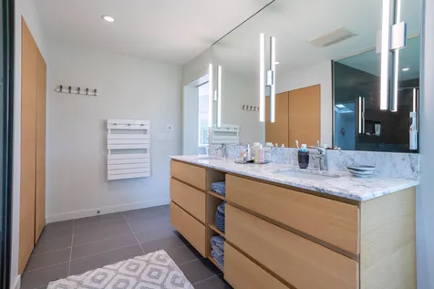 47 Cutts Island Lane Kittery ME 03905