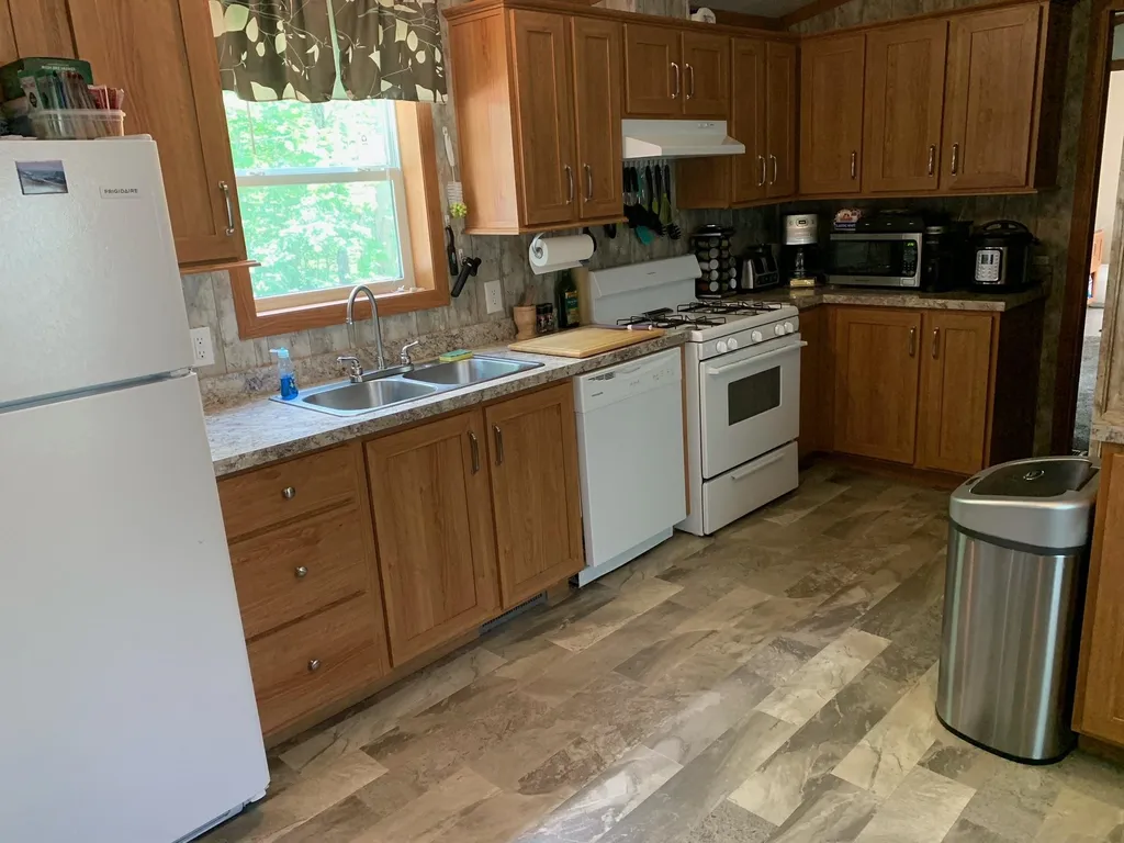 92 Bowman Road Alton NH 03809