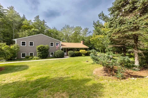1 Strawberry Hill Road Bedford NH 03110