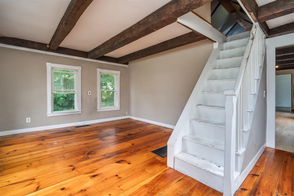 88 Lyford Road Brookfield NH 03872
