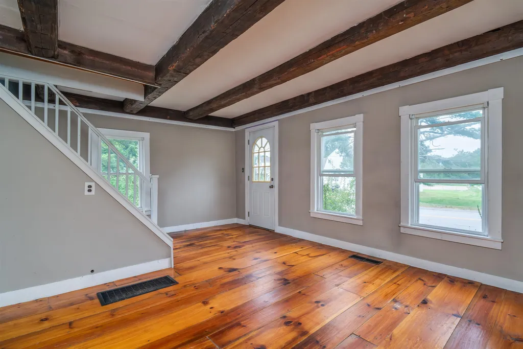88 Lyford Road Brookfield NH 03872