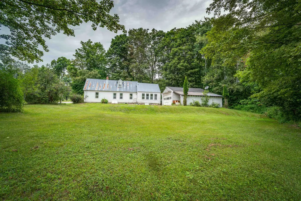 88 Lyford Road Brookfield NH 03872