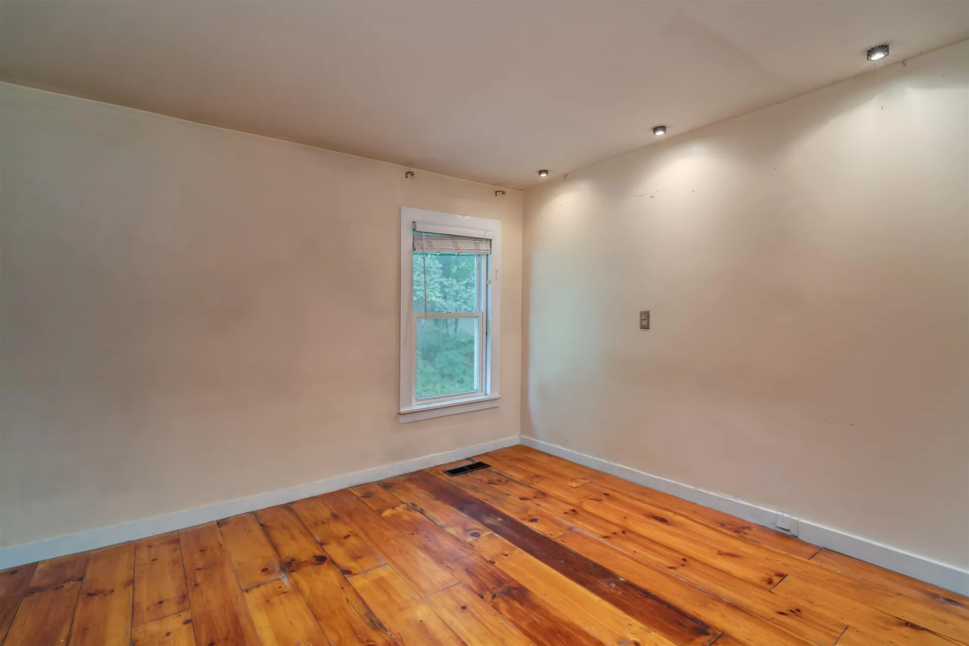 88 Lyford Road Brookfield NH 03872