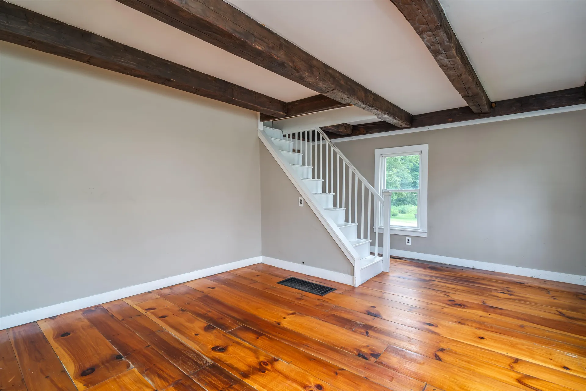 88 Lyford Road Brookfield NH 03872
