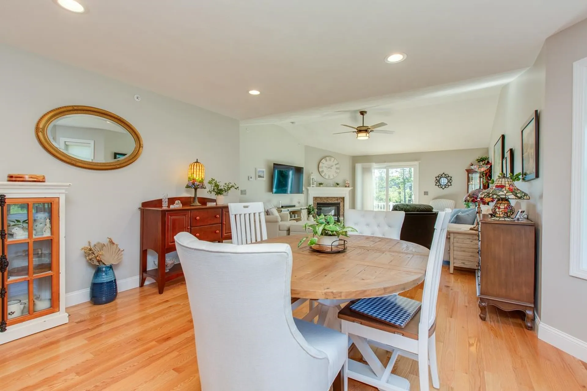 16 Redwood Road Pelham NH 03076