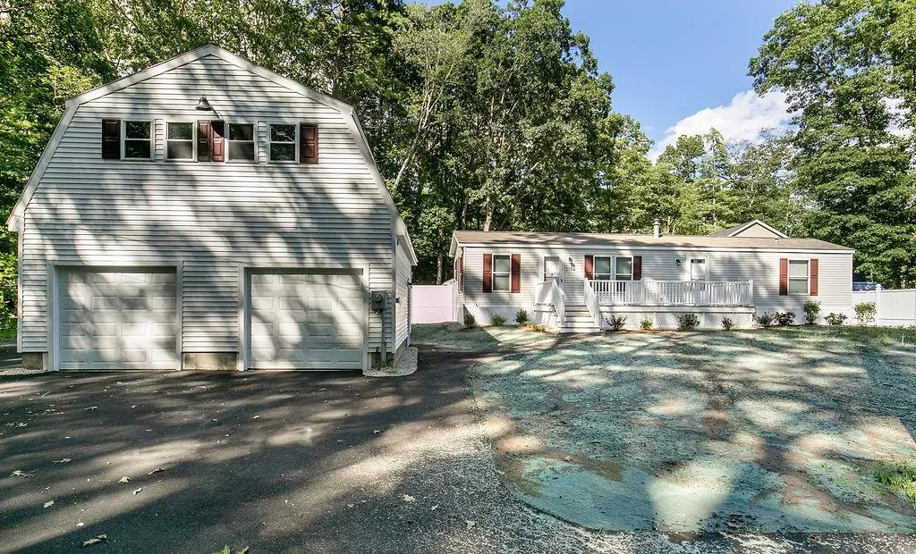 151A Millville Street Salem NH 03079